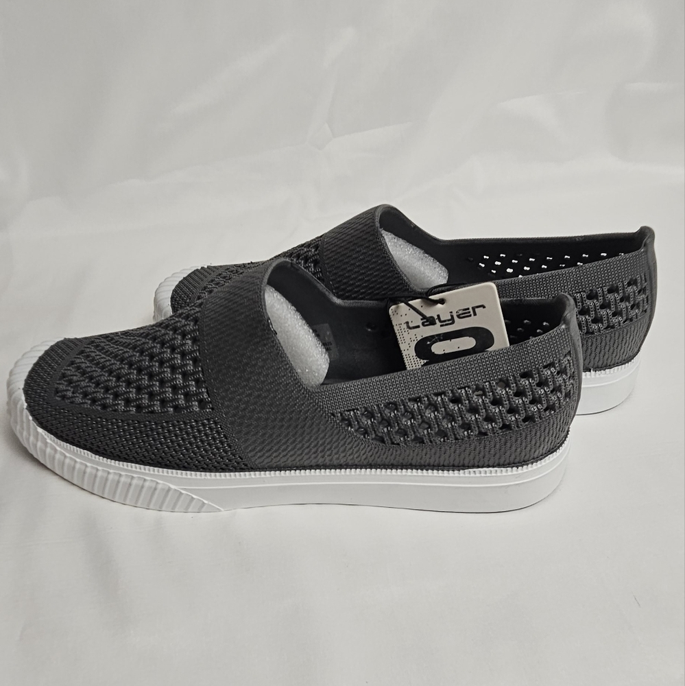 Layer 8 Men's Size 9.5 NWT Rubber Slip-on Shoes Lightweight Waterproof T3